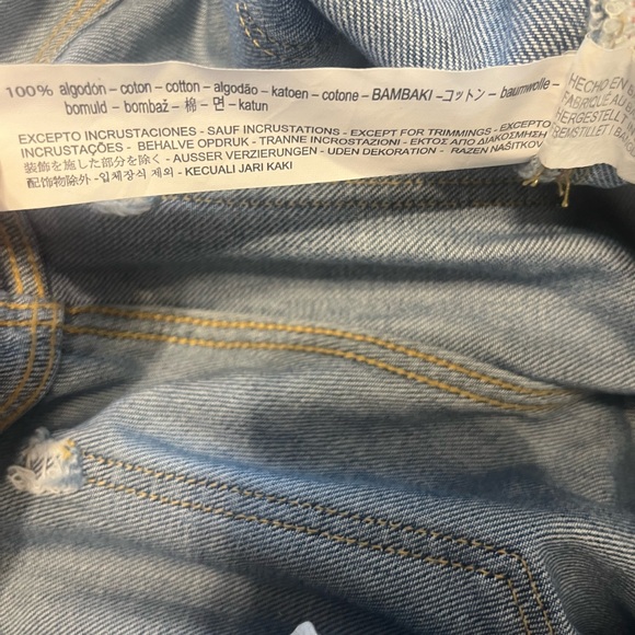 Hi, selling these breathtaking jeans 👖 for women in size US 06. - Picture 13 of 14
